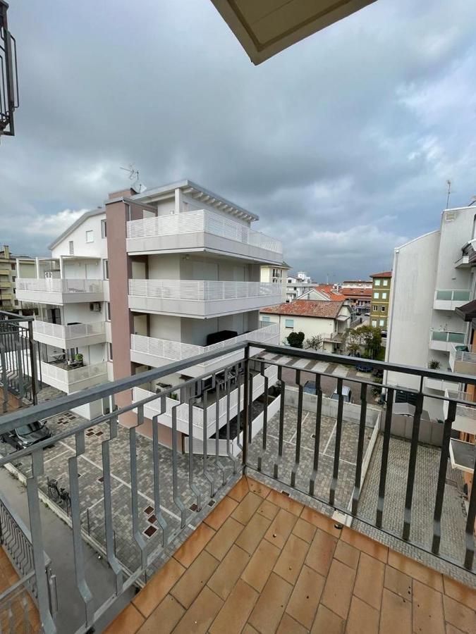 Condominio Michelangelo-Solo Per Famiglie- Walterigato Apartments 利多迪迪耶索洛 外观 照片