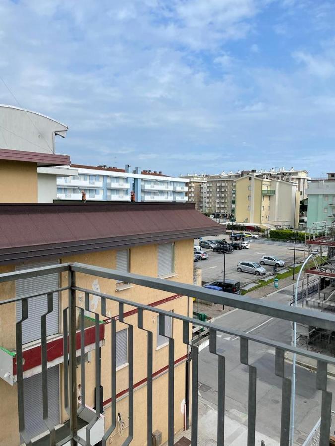 Condominio Michelangelo-Solo Per Famiglie- Walterigato Apartments 利多迪迪耶索洛 外观 照片